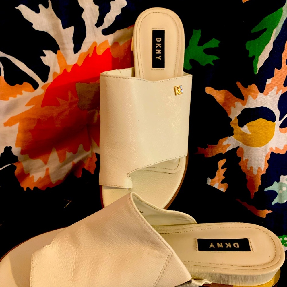 Extremely comfortable used size 8 DKNY  with gold trim FLATS